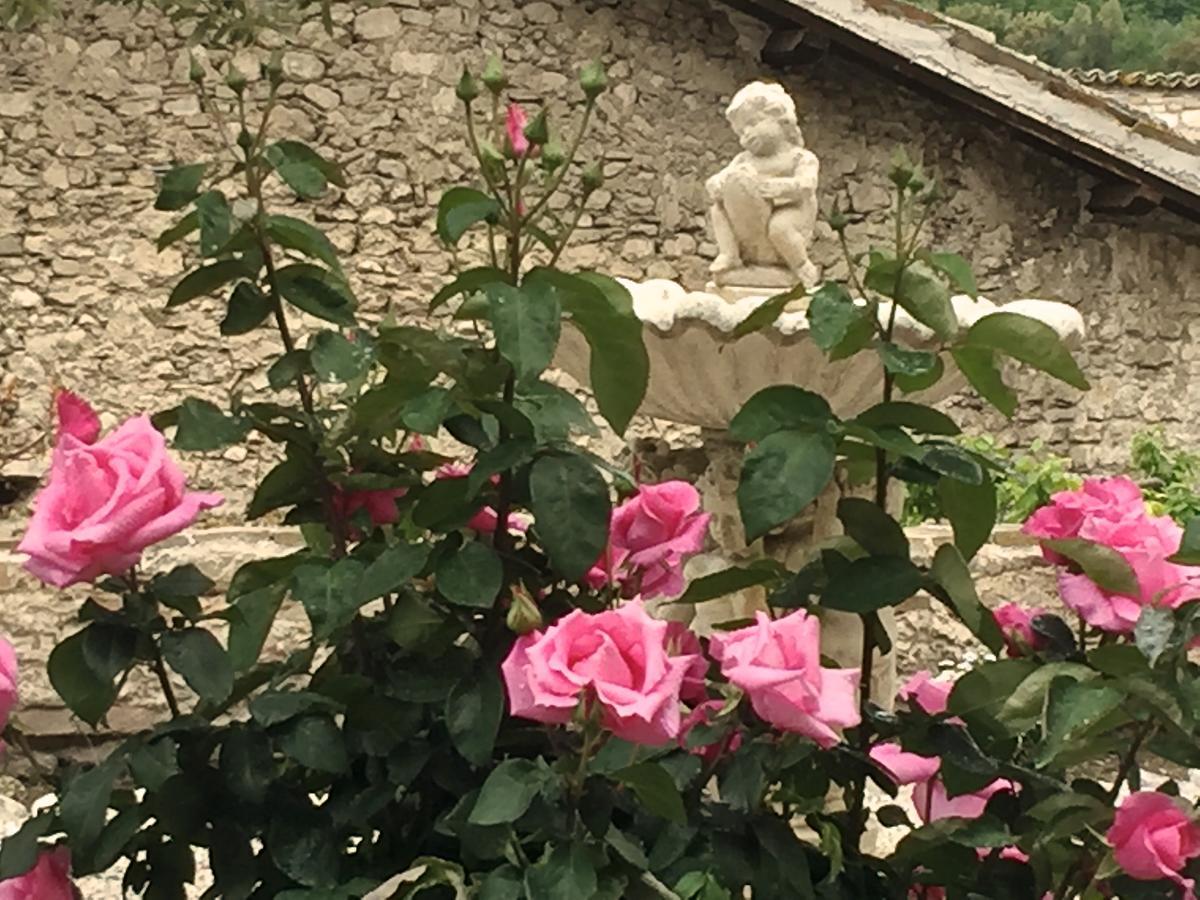 Palazzo Sant'Angelo Bed and Breakfast Spoleto Buitenkant foto