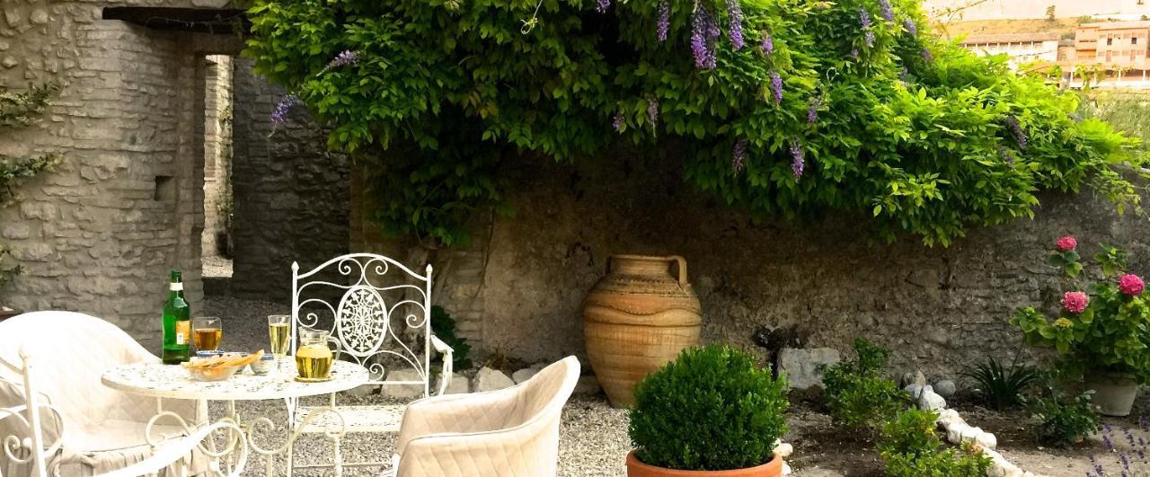 Palazzo Sant'Angelo Bed and Breakfast Spoleto Buitenkant foto